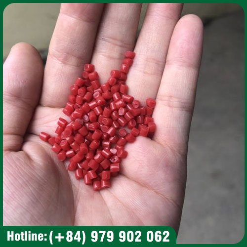 Red LDPE pellets